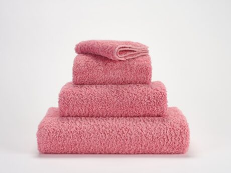 Abyss & Habidecor set of towels in pink color