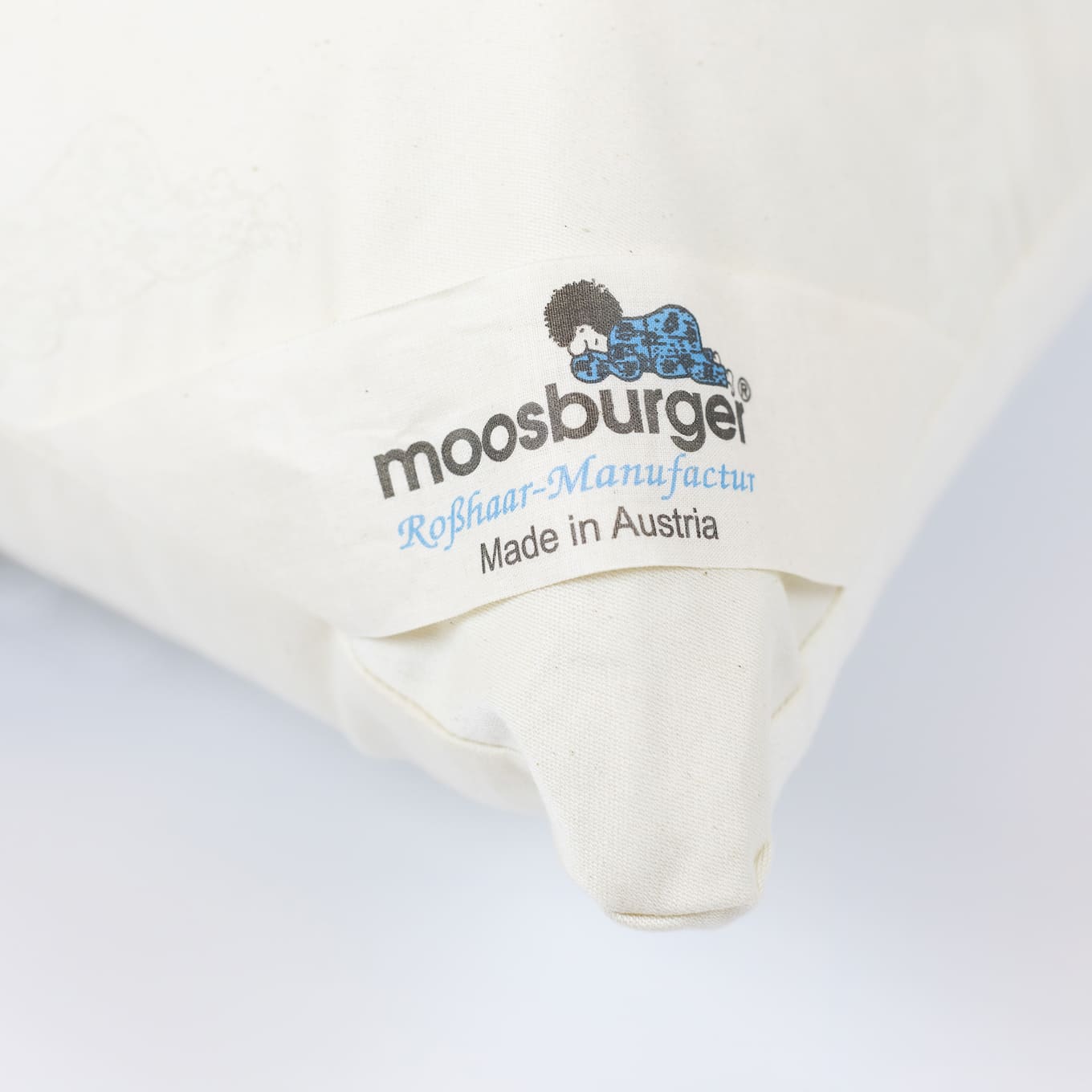 Close-up of Moosburger G2-RS pillow label with Made in Austria branding