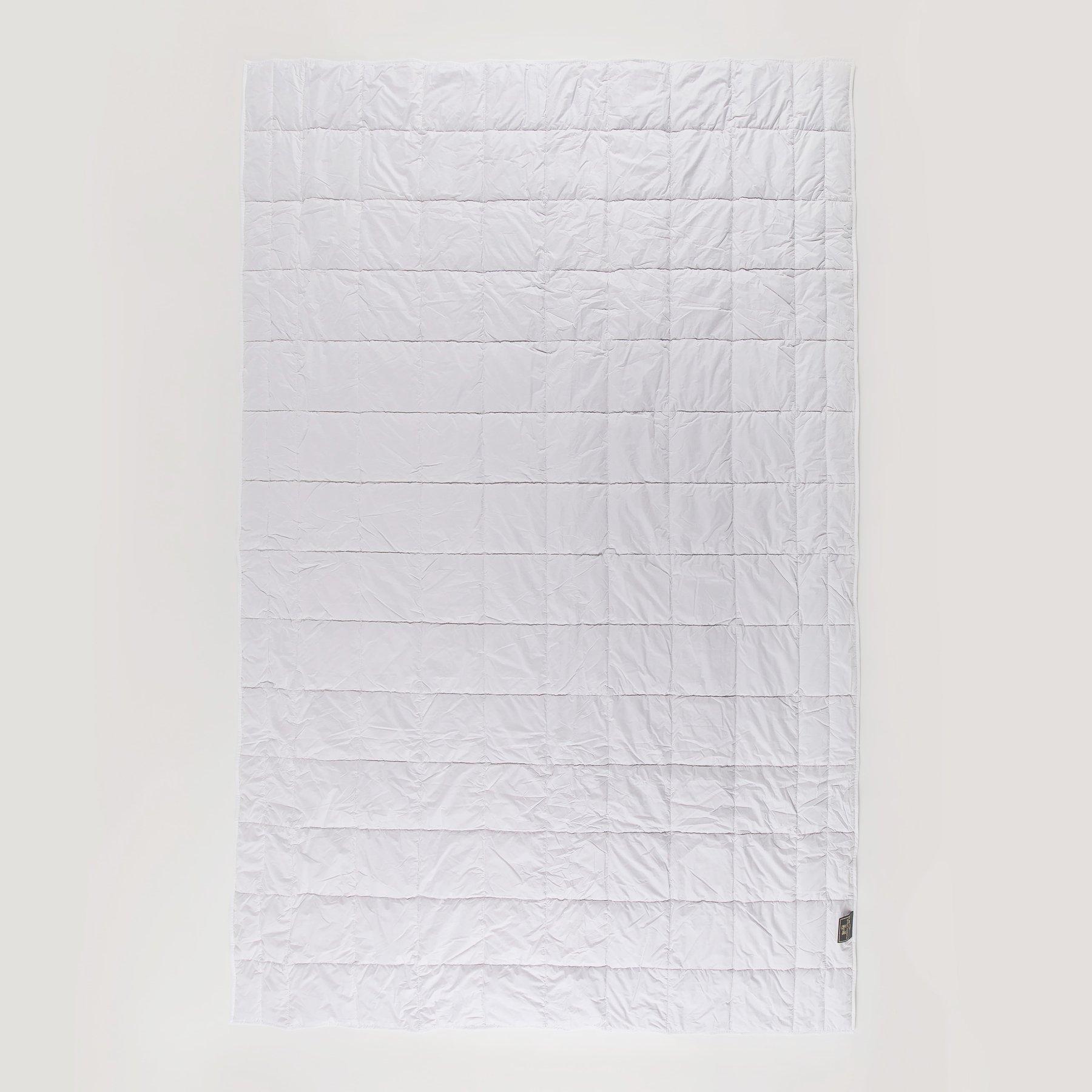 Full view of Traumina Luxury N°1 premium duvet with box quilting