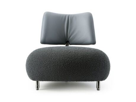 Leolux Pallone PA armchair graphite bouclรฉ steel blue leather front view