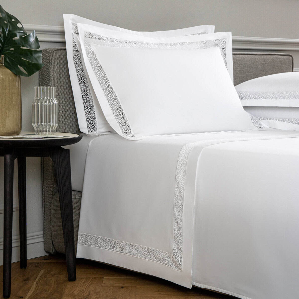 Frette Forever Lace bed linen in white with macramé lace, view 1