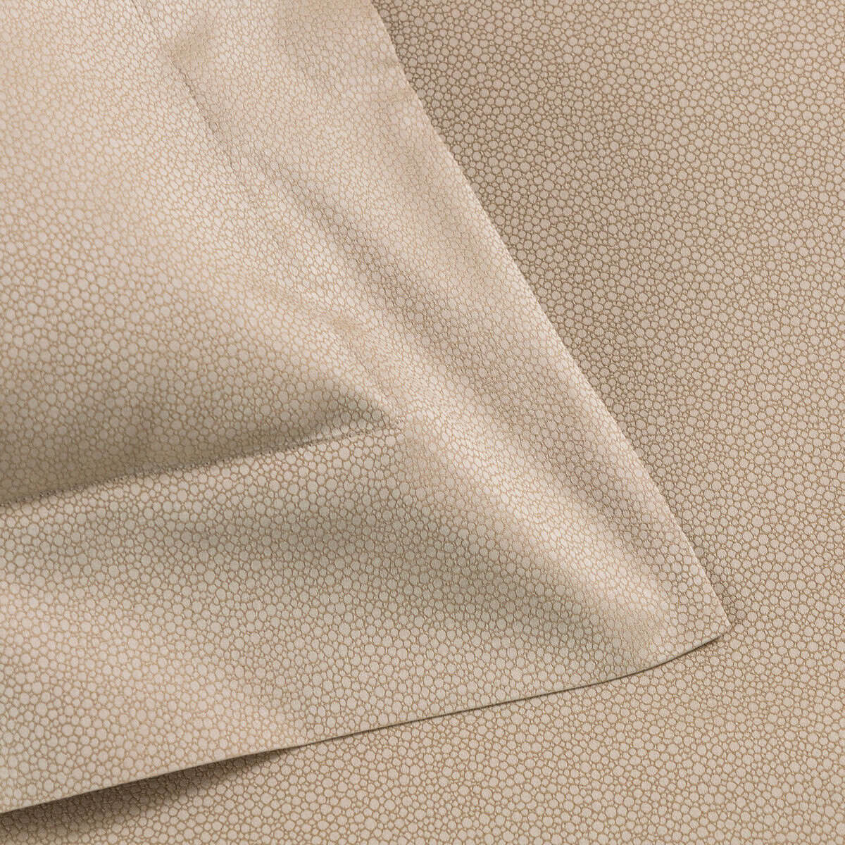 Frette Forever bed linen set in light beige and beige, view 3