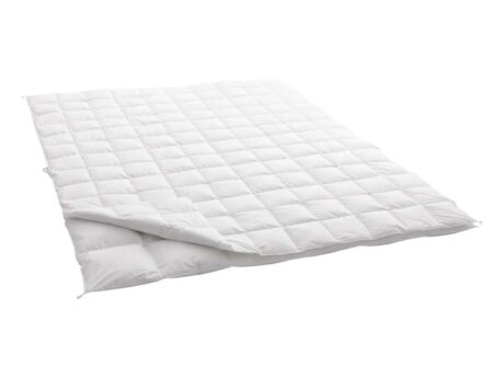 Dauny Geneva 4 Seasons down duvet laid out