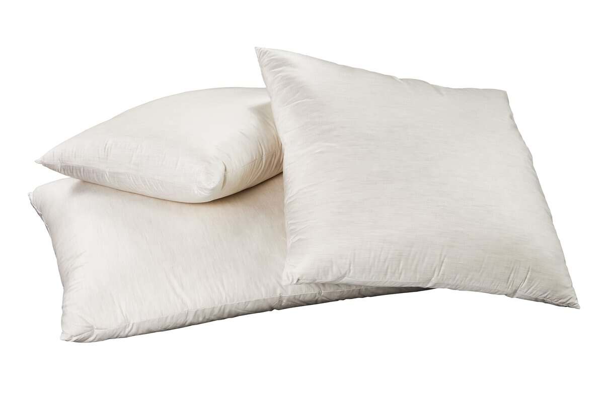 Dauny Noble pillow, view 2