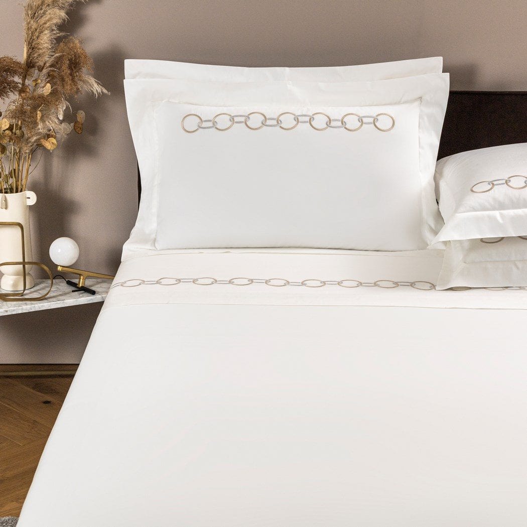 Frette Links Embroidery pillowcases and flat sheet