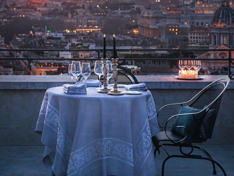 Rivolta Carmignani-ის ტექსტილი: Hotel Hassler, რომი, იტალია