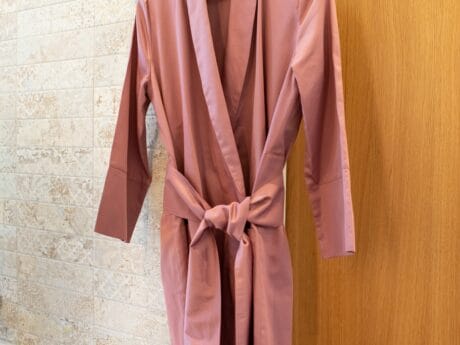 Woman wearing the Von der Thannen Clay cotton satin kimono